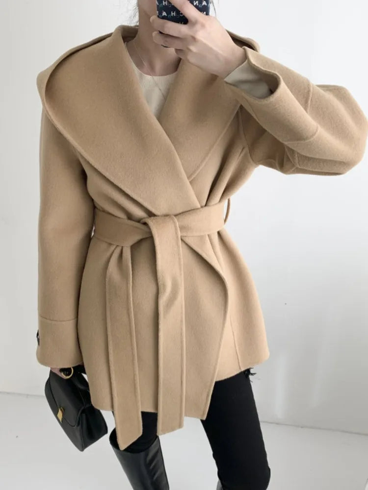 Elira™ | Cappotto di Lana con Cappuccio